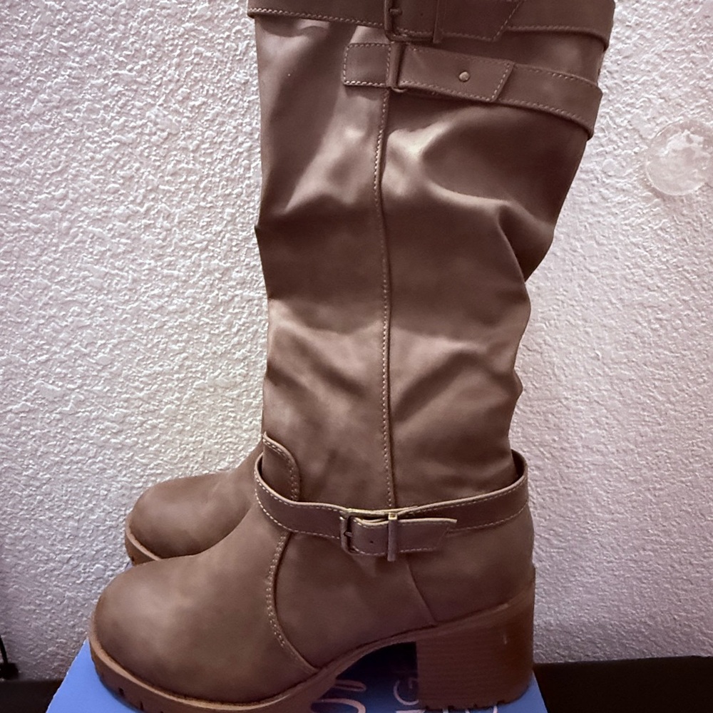 Jellypop Knee-High Boots W8 w/Knit Cuff. Brand New Never Worn - Picture 11 of 12